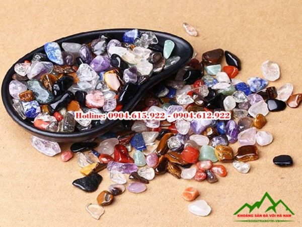 Đá thạch anh ngũ sắc rải nền nhà