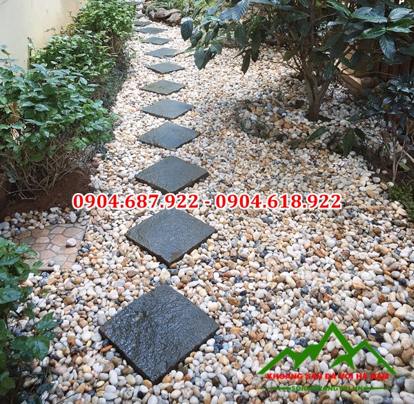 Sỏi biển đa màu trang trí sân vườn
