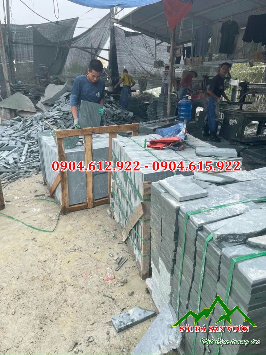 xưởng sản xuất đá xanh rêu băm mặt