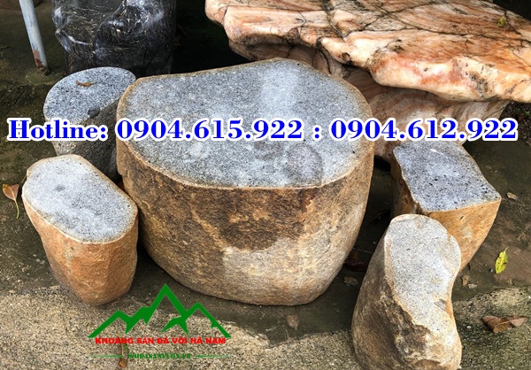 ban-ghe-da-cuoi-tu-nhien