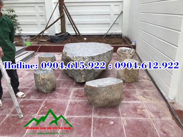 ban-ghe-da-cuoi-tu-nhien