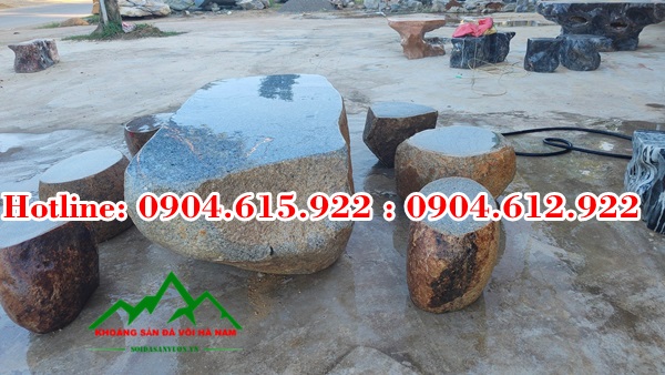 ban-ghe-da-cuoi-tu-nhien